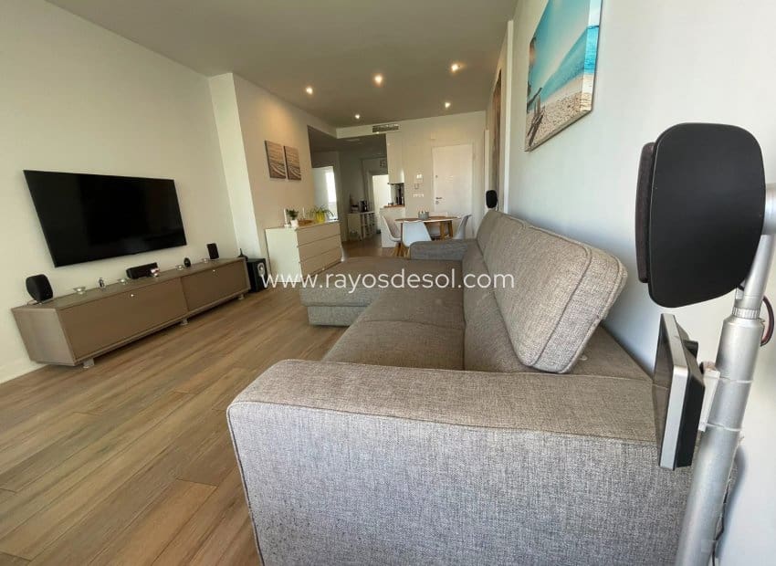 2 soverom Leilighet til salgs i Orihuela Costa med svømmebasseng - € 279 900 (Ref: 9989994)