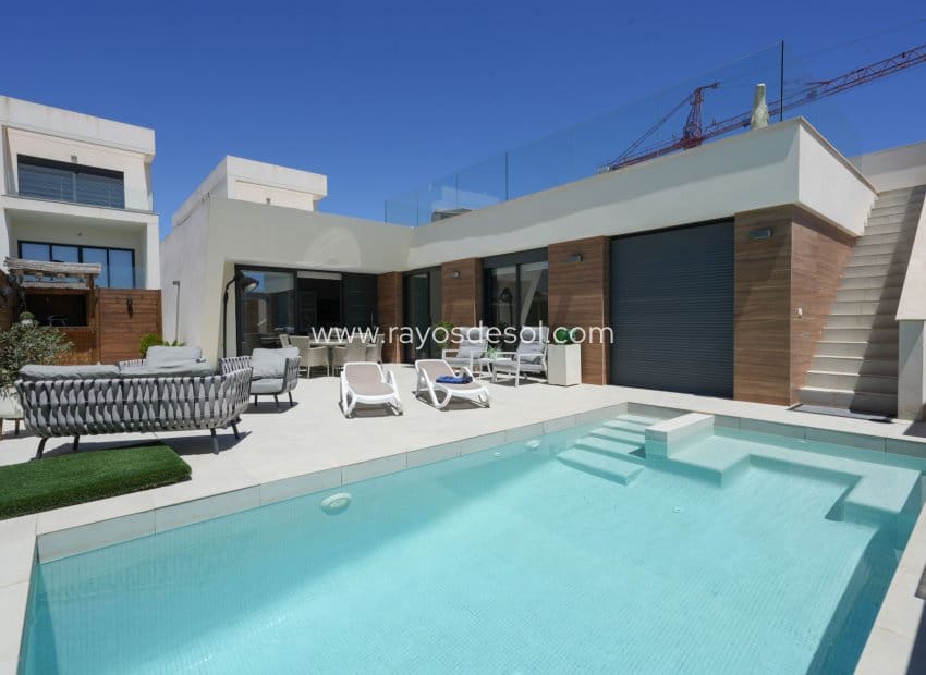 4 soverom Villa til salgs i Benijofar - € 640 000 (Ref: 9998976)