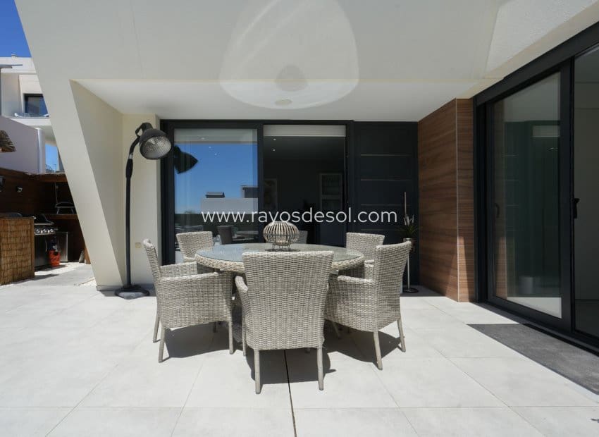 4 soverom Villa til salgs i Benijofar - € 640 000 (Ref: 9998976)