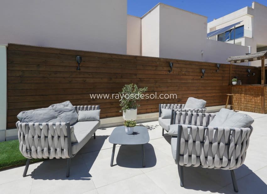 4 soverom Villa til salgs i Benijofar - € 640 000 (Ref: 9998976)