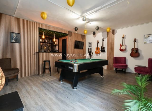 4 soveværelse Villa til salg i Benijófar - € 640.000 (Ref: 9998976)