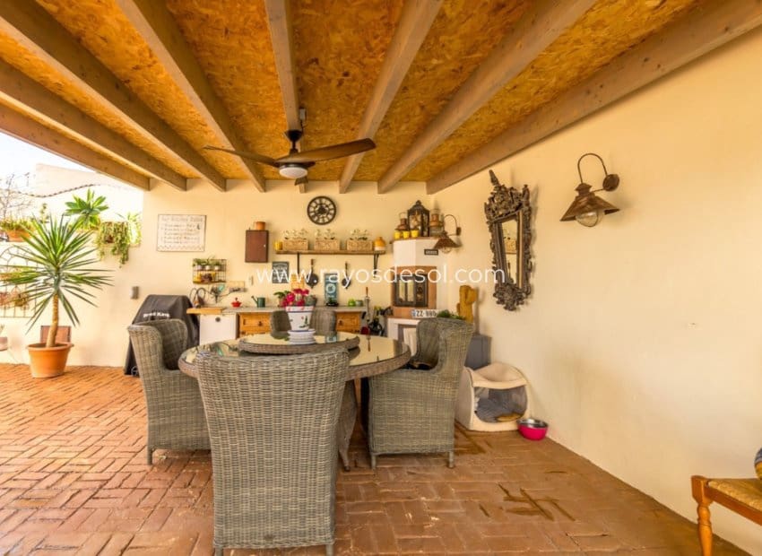 4 soverom Villa til salgs i Alfaz del Pi / L'Alfas del Pi med svømmebasseng - € 600 000 (Ref: 9998977)