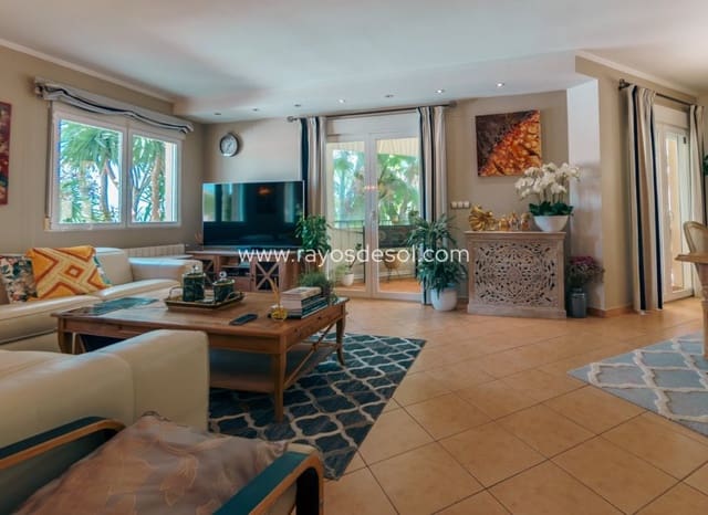 4 soverom Villa til salgs i Alfaz del Pi / L'Alfàs del Pi med svømmebasseng - € 600 000 (Ref: 9998977)