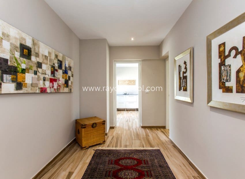 4 bedroom Villa for sale in Moraira with pool - € 1,195,000 (Ref: 9998978)