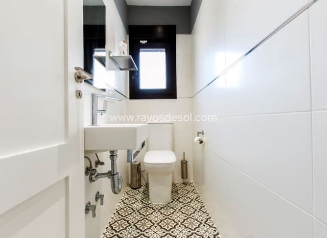 4 makuuhuone Huvila myytävänä paikassa Moraira, Teulada-Moraira mukana uima-altaan - 1 195 000 € (Ref: 9998978)
