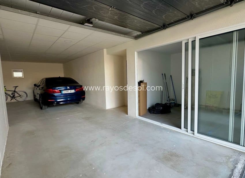3 soveværelse Villa til salg i Algorfa med swimmingpool - € 780.000 (Ref: 9998981)