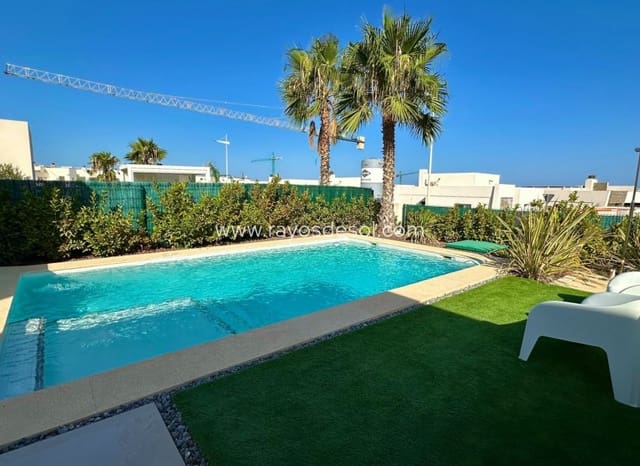 3 bedroom Villa for sale in Algorfa with pool - € 780,000 (Ref: 9998981)