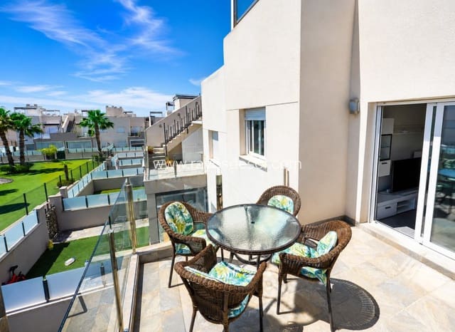 Apartamento de 2 habitaciones en Aguas Nuevas, Torrevieja en venta con piscina - 285.000 € (Ref: 9998982)