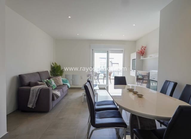 Apartamento de 2 habitaciones en Aguas Nuevas, Torrevieja en venta con piscina - 285.000 € (Ref: 9998982)