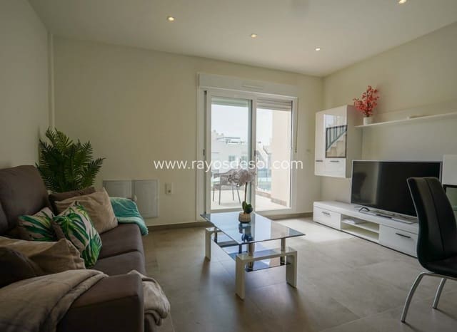 Apartamento de 2 habitaciones en Aguas Nuevas, Torrevieja en venta con piscina - 285.000 € (Ref: 9998982)