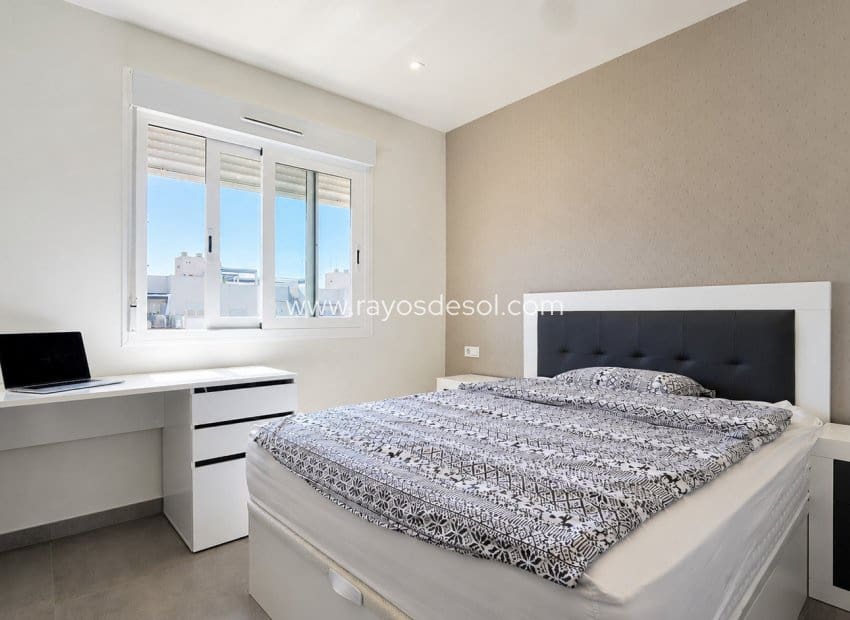 2 bedroom Apartment for sale in Aguas Nuevas with pool - € 285,000 (Ref: 9998982)