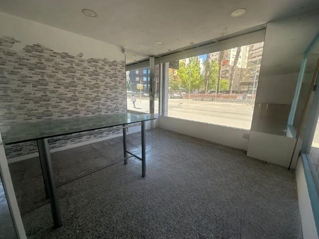 Local Comercial en Palma de Mallorca en alquiler - 1.200 € (Ref: 10047505)