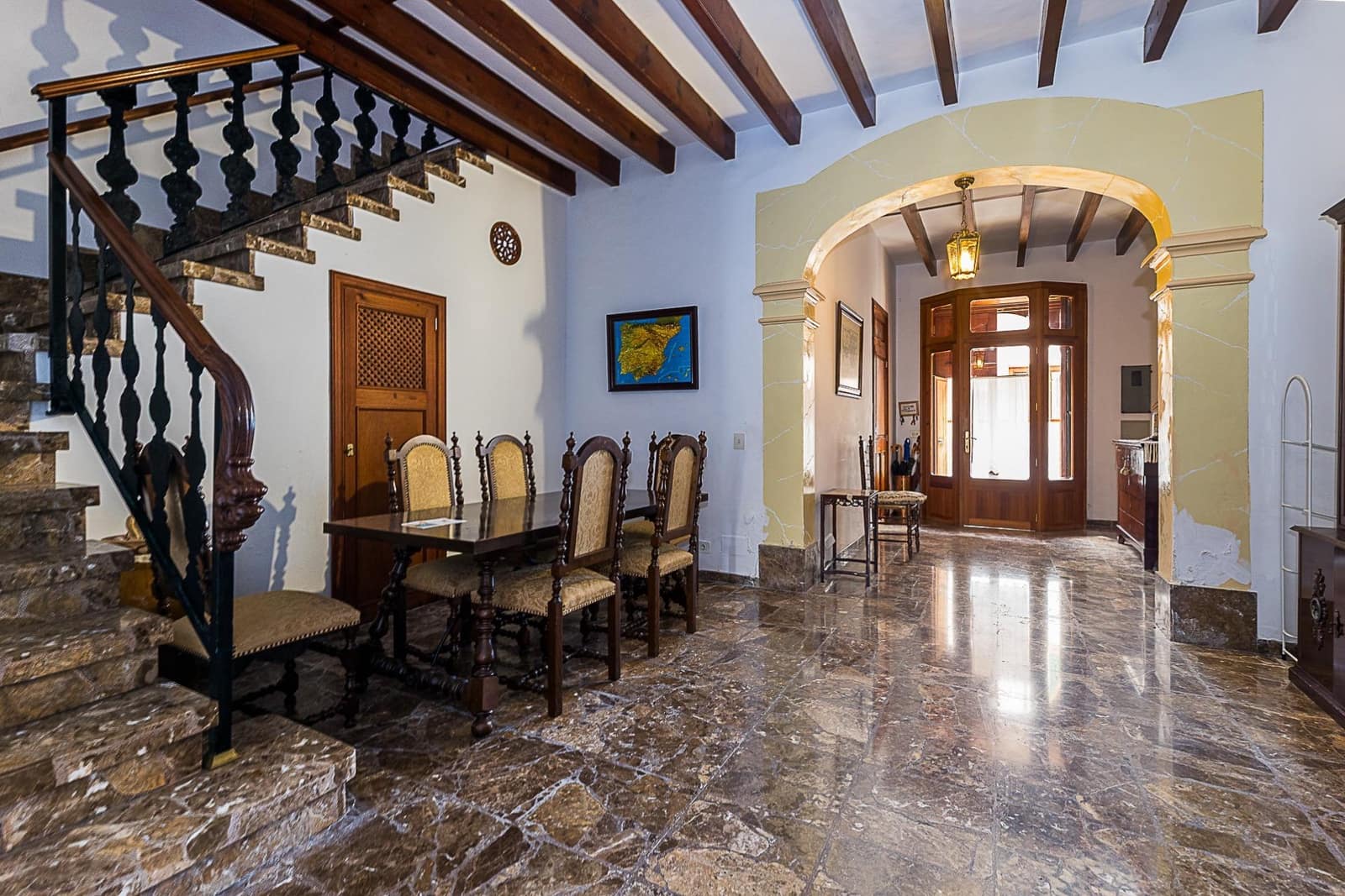 4 bedroom Townhouse for sale in Llucmajor - € 499,000 (Ref: 10076600)