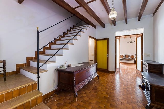 4 bedroom Townhouse for sale in Llucmajor - € 499,000 (Ref: 10076600)