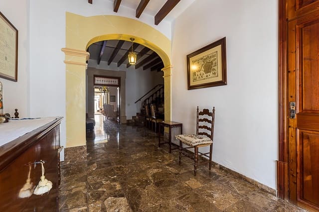 4 bedroom Townhouse for sale in Llucmajor - € 499,000 (Ref: 10076600)