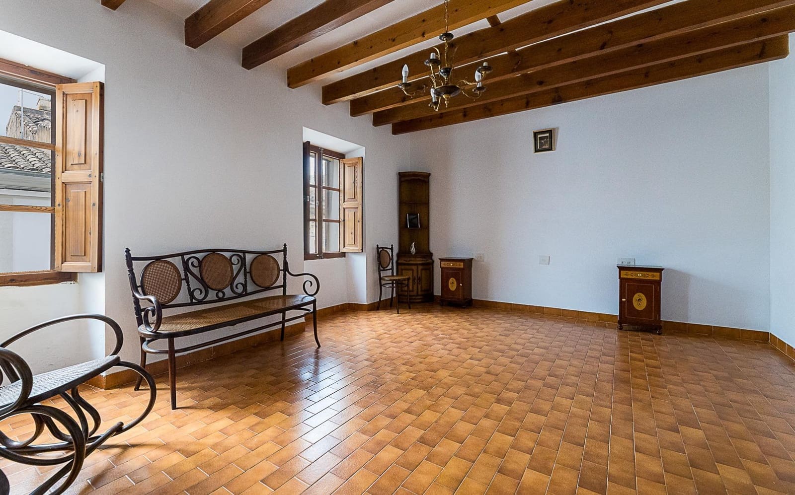 4 bedroom Townhouse for sale in Llucmajor - € 499,000 (Ref: 10076600)