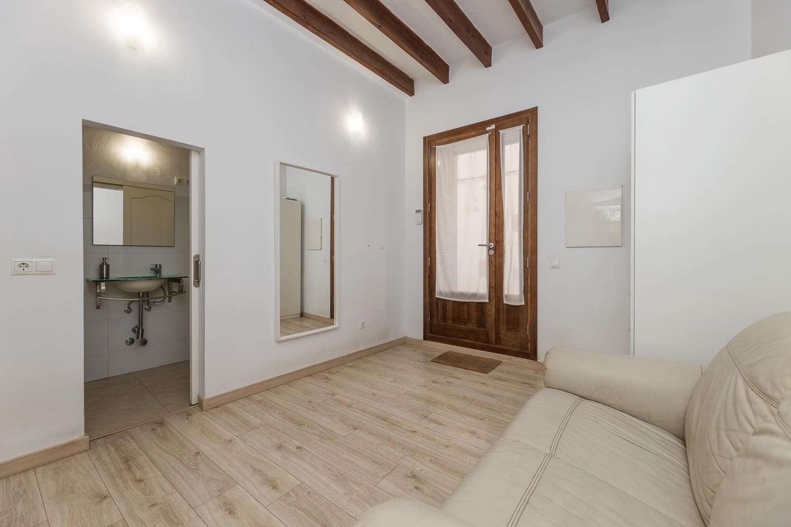 4 soveværelse Byhus til leje i Sineu - € 2.100 (Ref: 10078270)