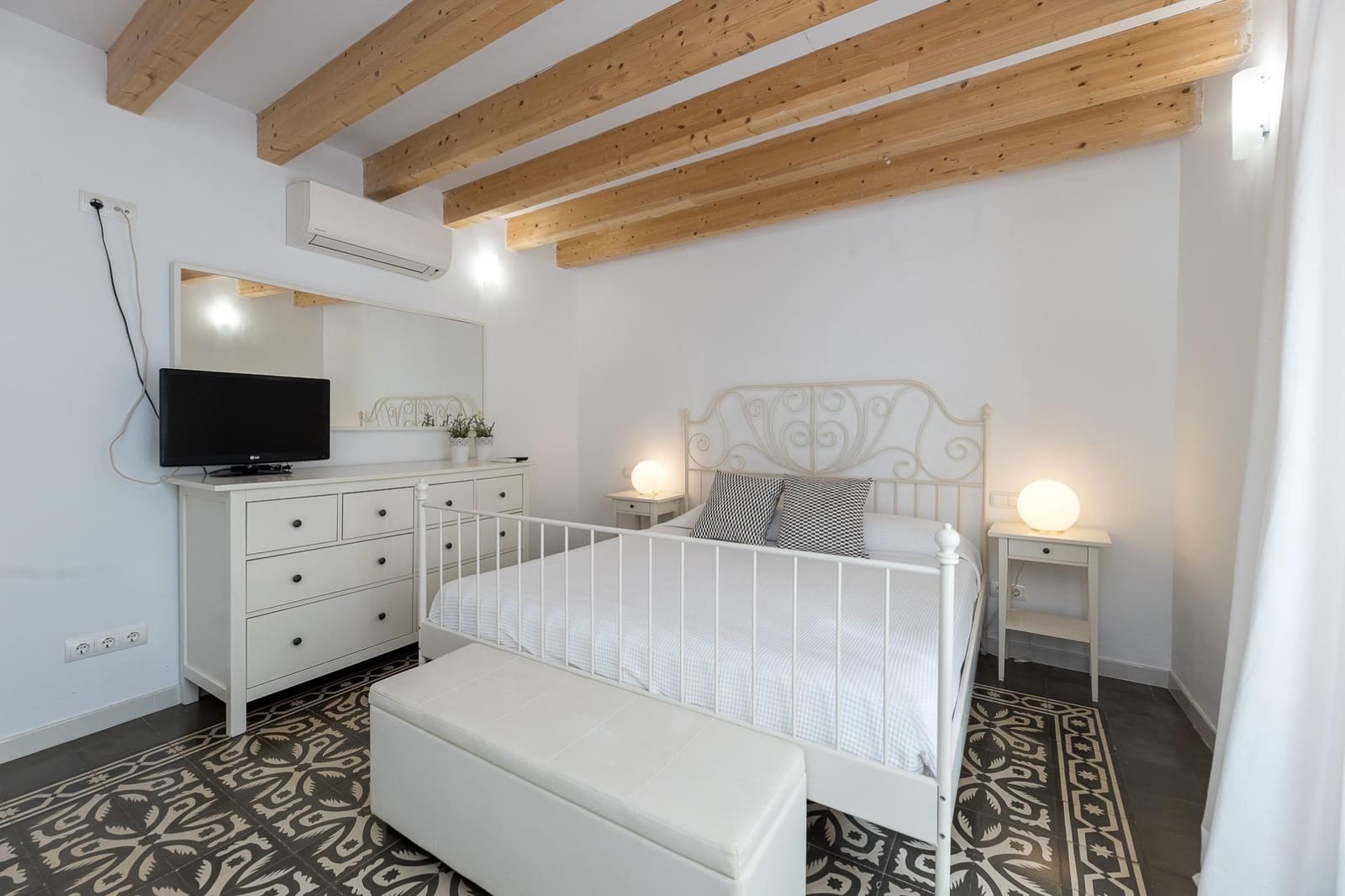 4 soveværelse Byhus til leje i Sineu - € 2.100 (Ref: 10078270)