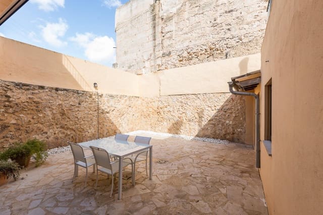 4 soveværelse Byhus til leje i Sineu - € 2.100 (Ref: 10078270)