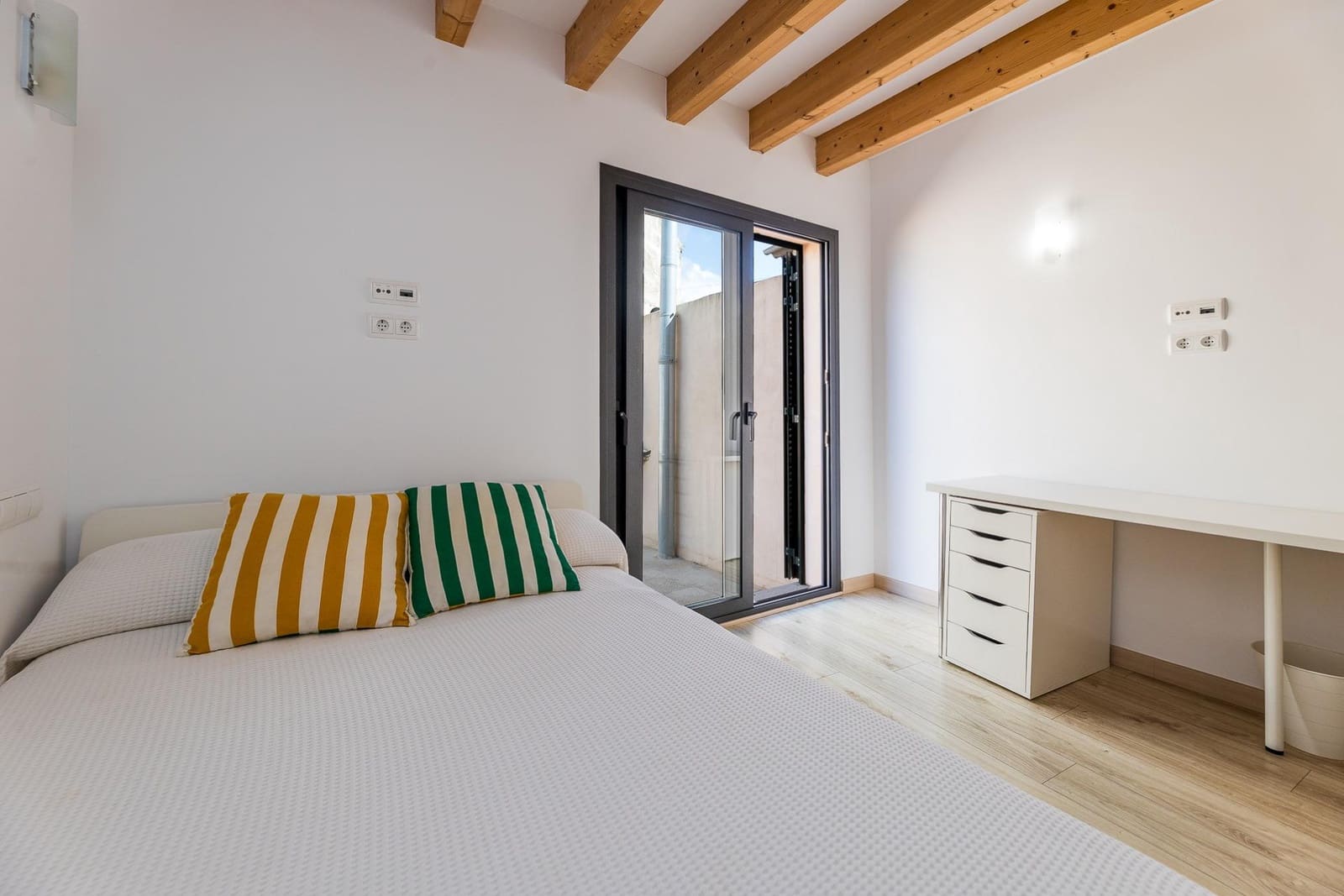 4 soveværelse Byhus til leje i Sineu - € 2.100 (Ref: 10078270)