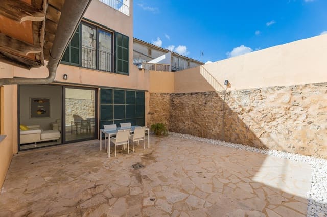 4 soveværelse Byhus til leje i Sineu - € 2.100 (Ref: 10078270)