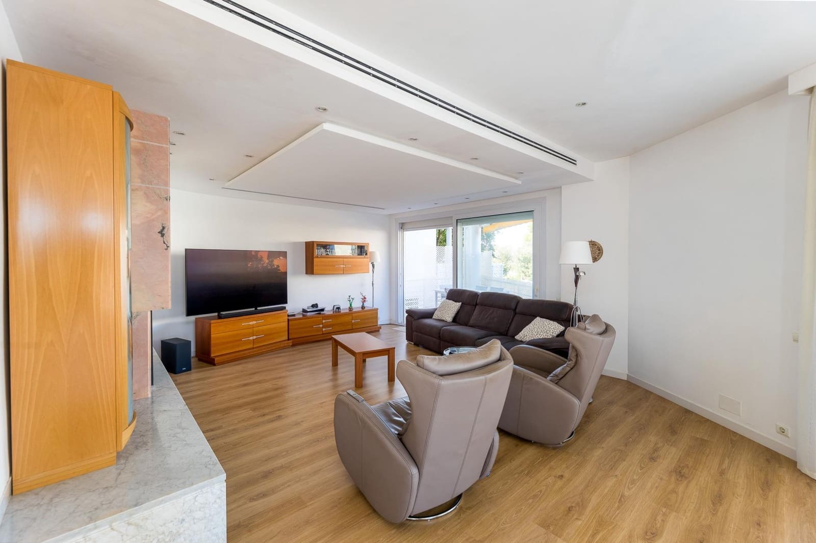 5 quarto Apartamento para venda em Son Veri Nou com piscina garagem - 1 320 000 € (Ref: 10129365)