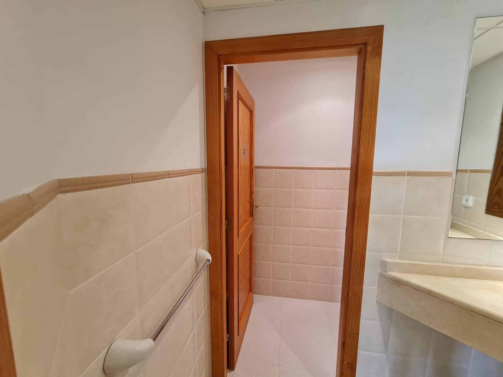 Kontor til leje i Llucmajor - € 1.450 (Ref: 10136270)