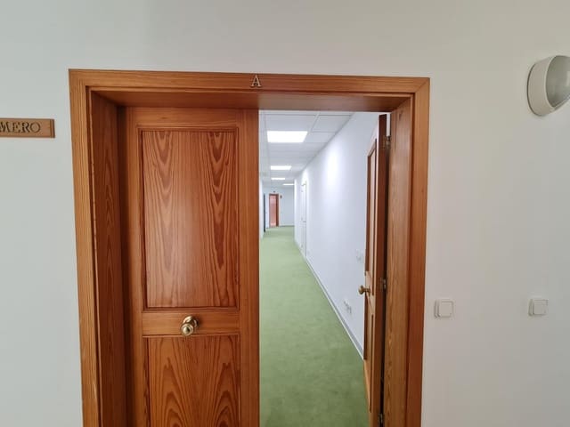 Kontor til leje i Llucmajor - € 1.450 (Ref: 10136270)