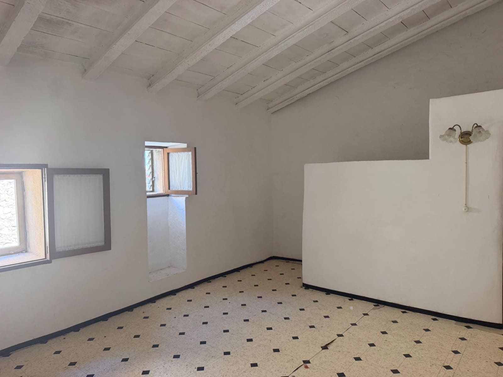 3 slaapkamer Huis te koop in Ruberts - € 390.000 (Ref: 10161693)