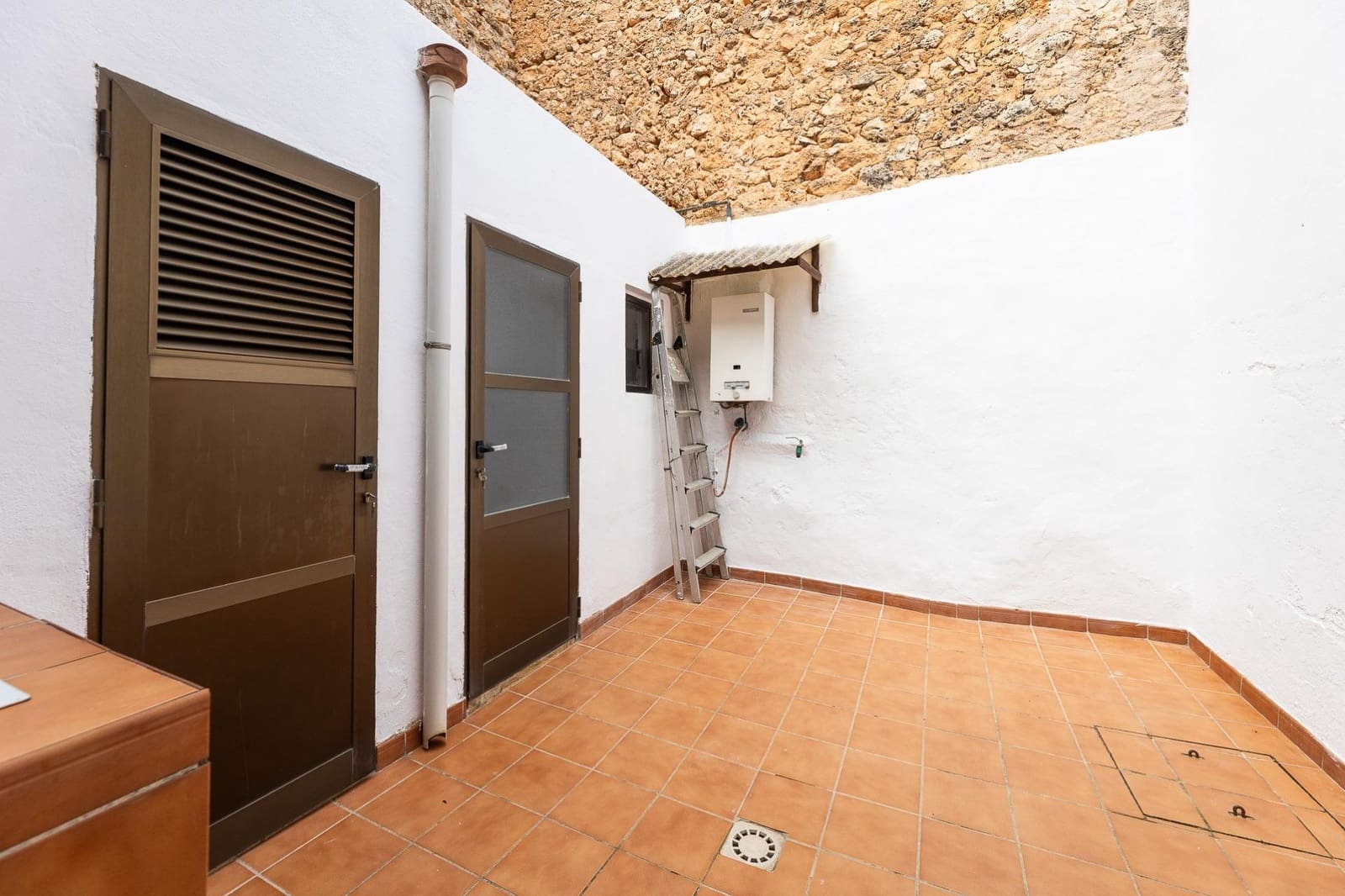 3 bedroom Townhouse for sale in Ruberts - € 390,000 (Ref: 10161693)