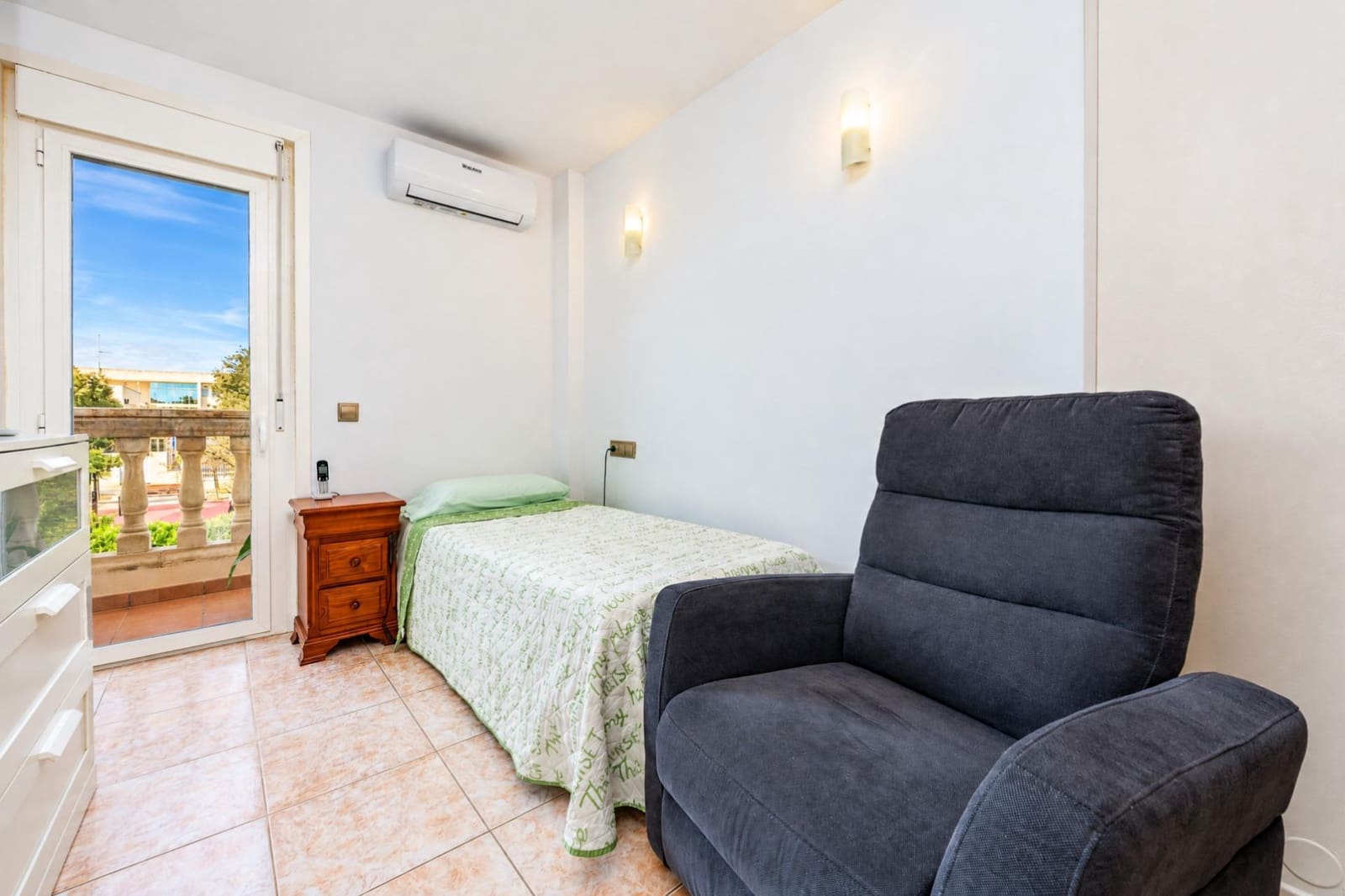 3 chambre Appartement à vendre à Son Ferrer avec garage - 355 000 € (Ref: 10177378)