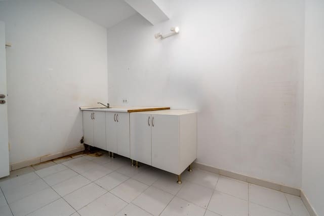 Commercieel te koop in Palma de Mallorca - € 225.000 (Ref: 10184850)
