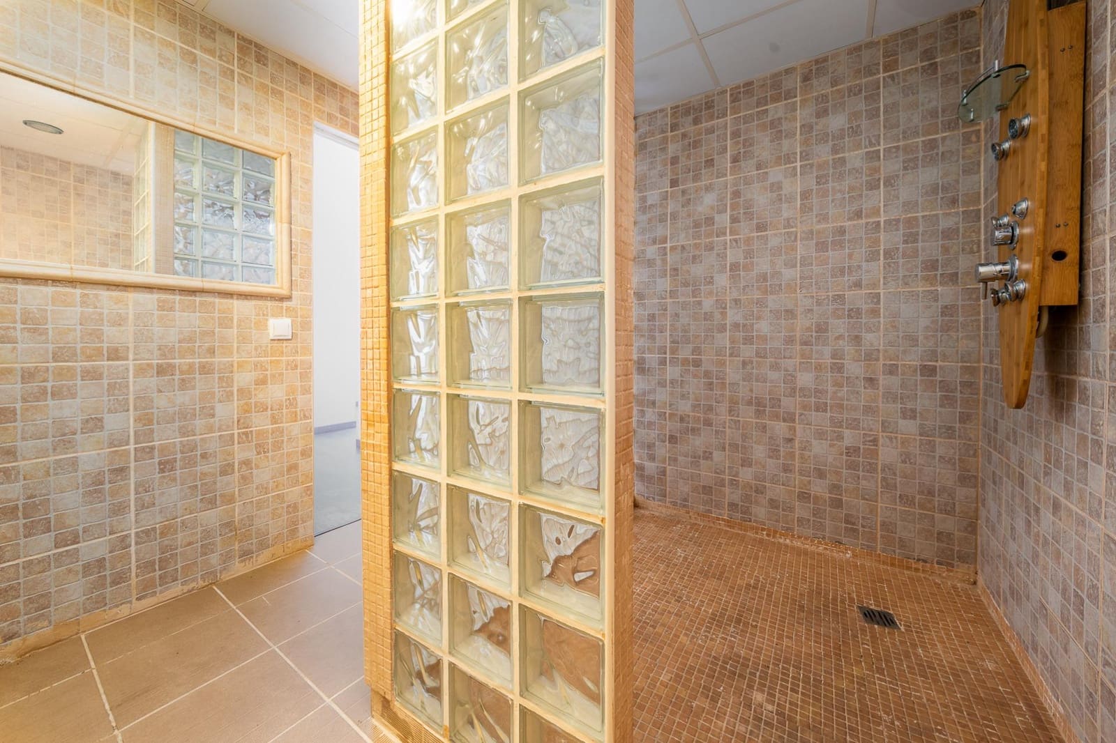 Commercieel te koop in Palma de Mallorca - € 225.000 (Ref: 10184850)