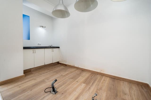 Commercieel te koop in Palma de Mallorca - € 225.000 (Ref: 10184850)