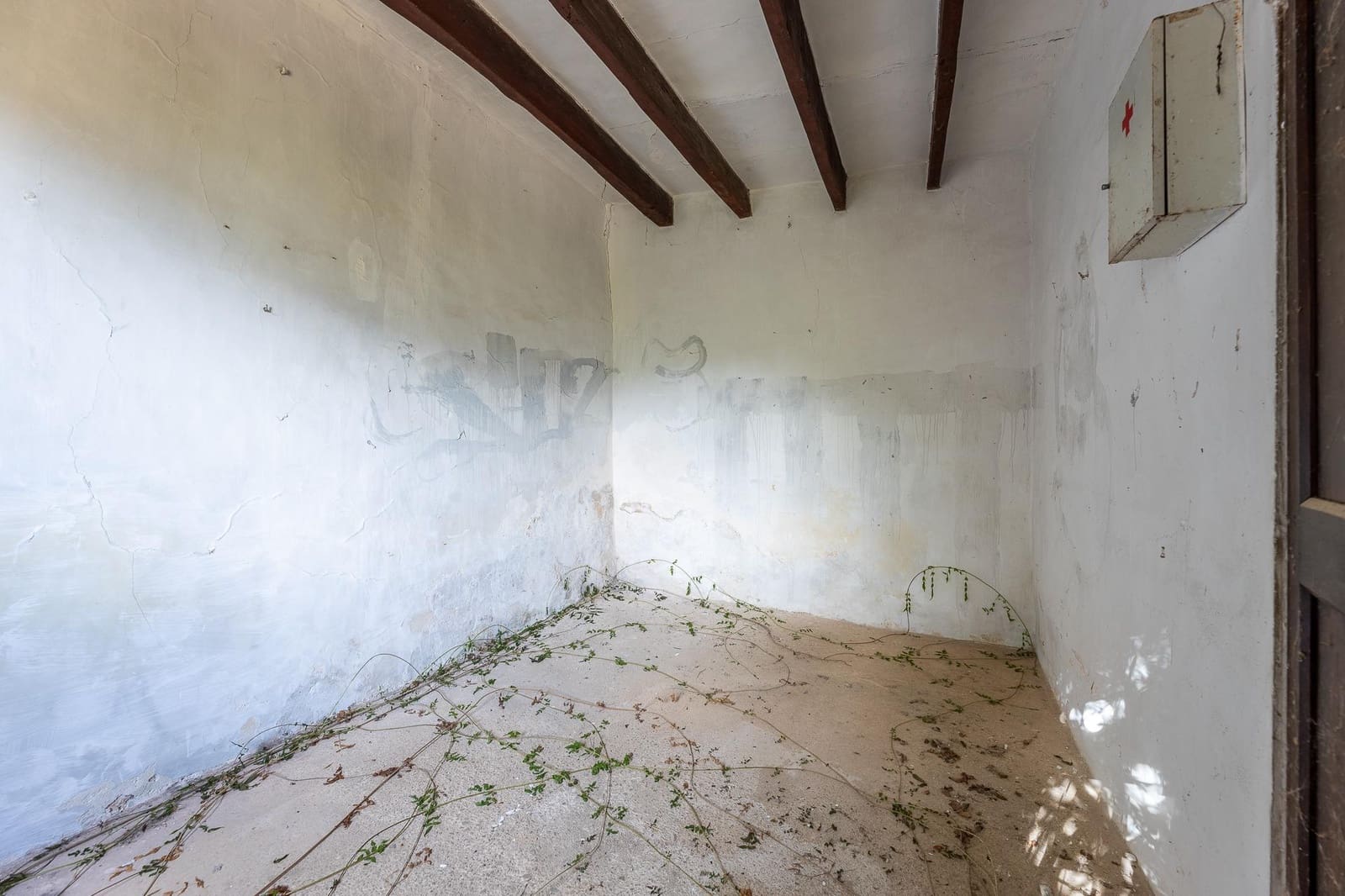 6 soveværelse Finca/Landehus til salg i Randa - € 450.000 (Ref: 7979519)