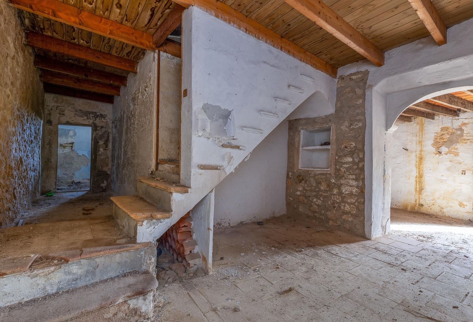 6 soveværelse Finca/Landehus til salg i Randa - € 450.000 (Ref: 7979519)