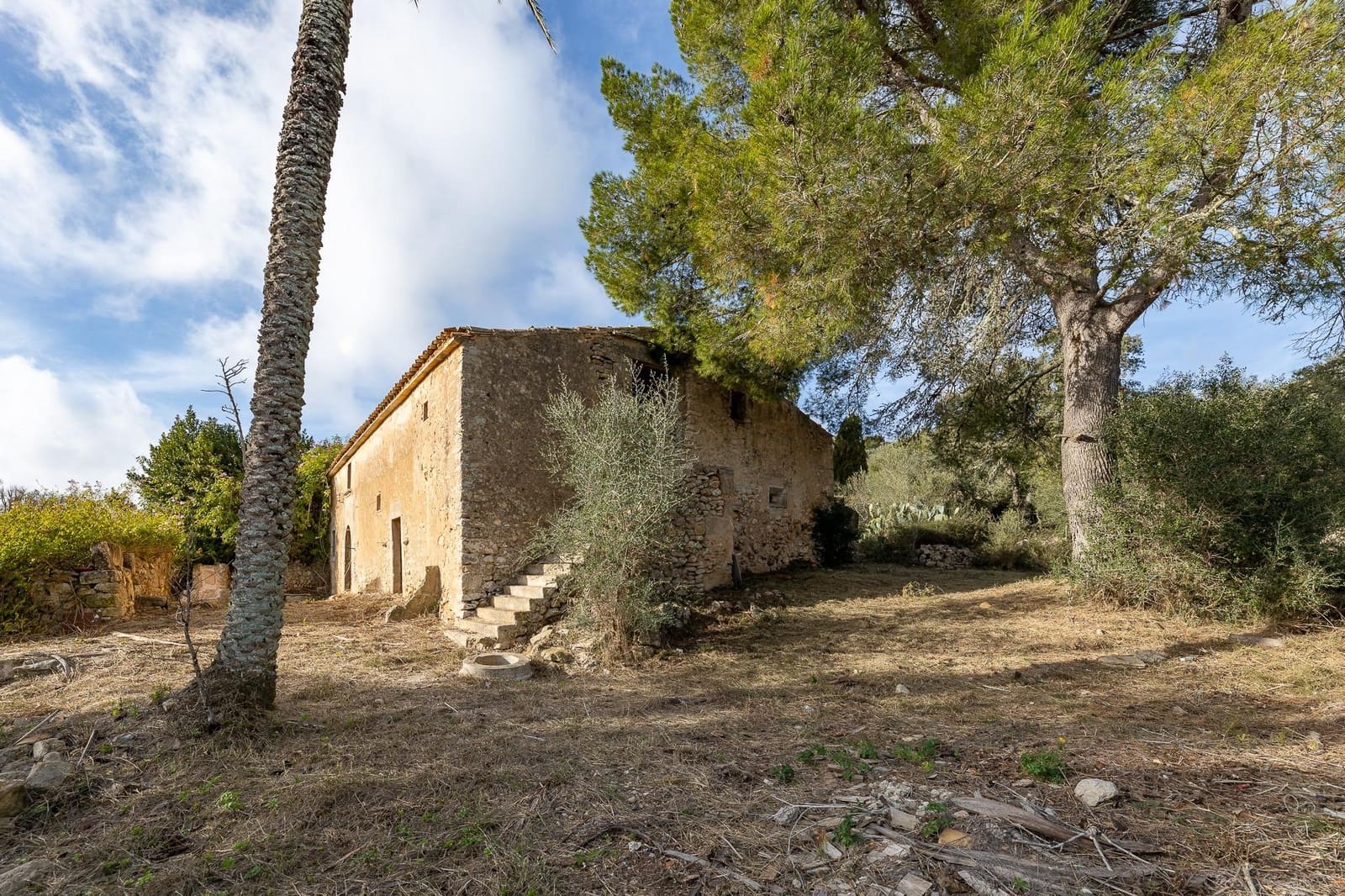 6 soveværelse Finca/Landehus til salg i Randa - € 450.000 (Ref: 7979519)