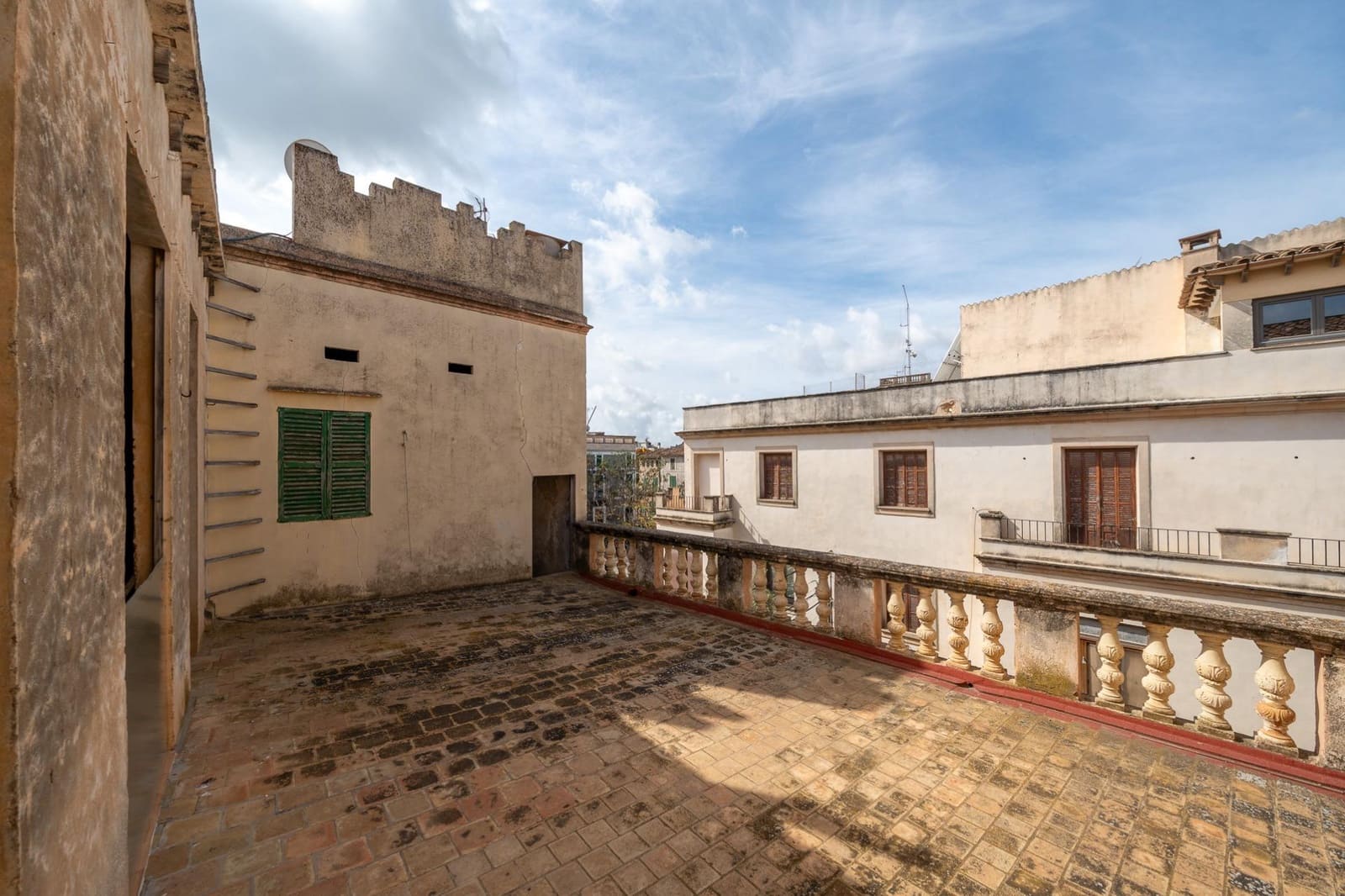 7 bedroom Penthouse for sale in Porreres - € 470,000 (Ref: 8943908)