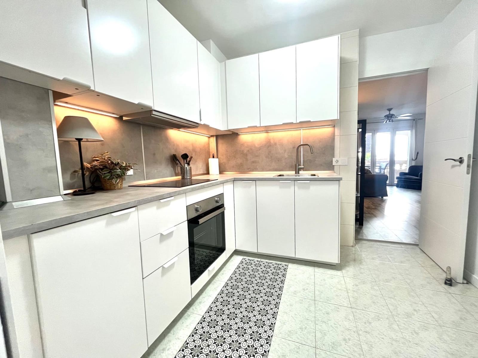 2 soveværelse Lejlighed til salg i Es Molinar / El Molinar - € 1.195.000 (Ref: 8954364)