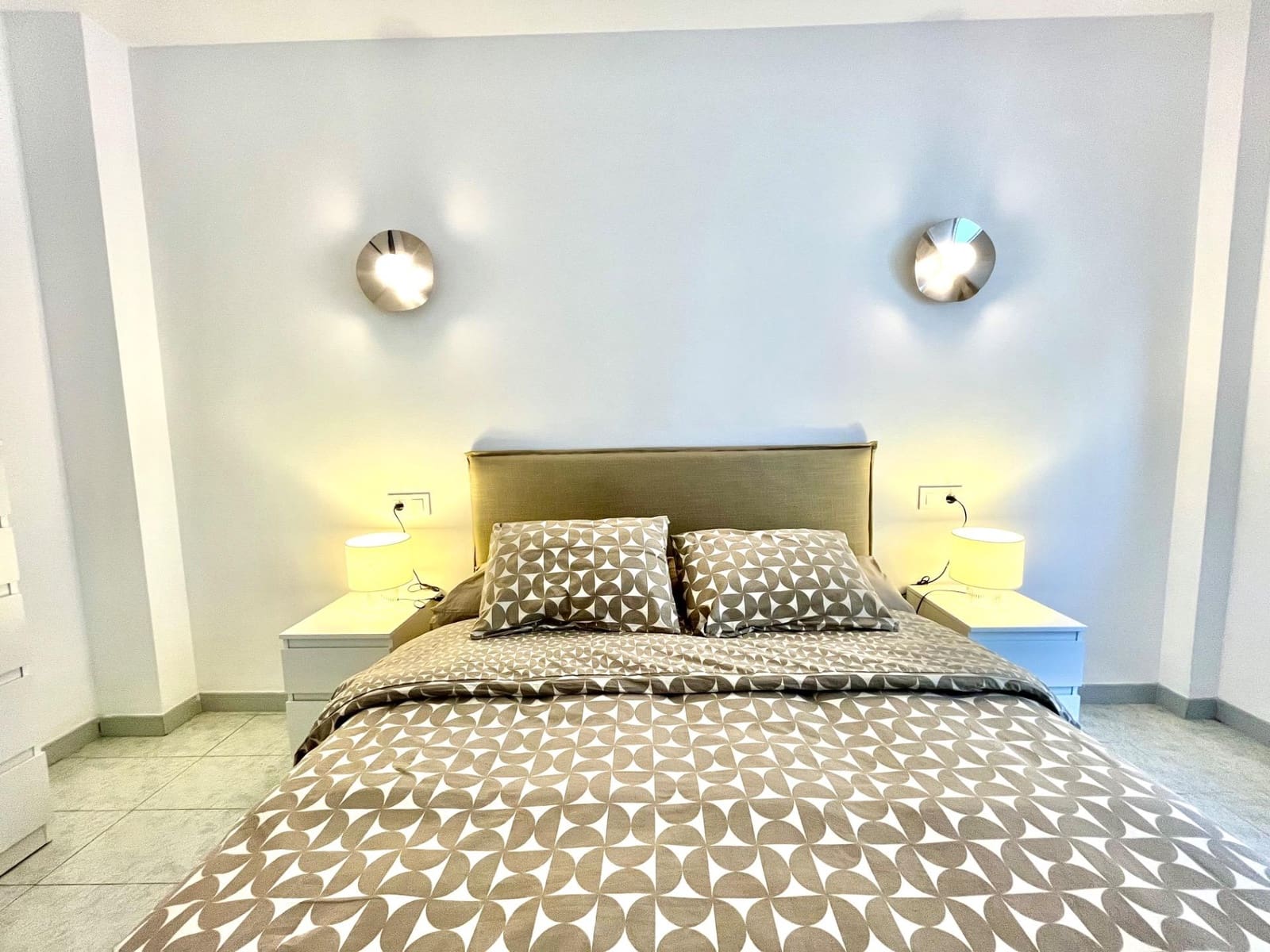 2 soveværelse Lejlighed til salg i Es Molinar / El Molinar - € 1.195.000 (Ref: 8954364)