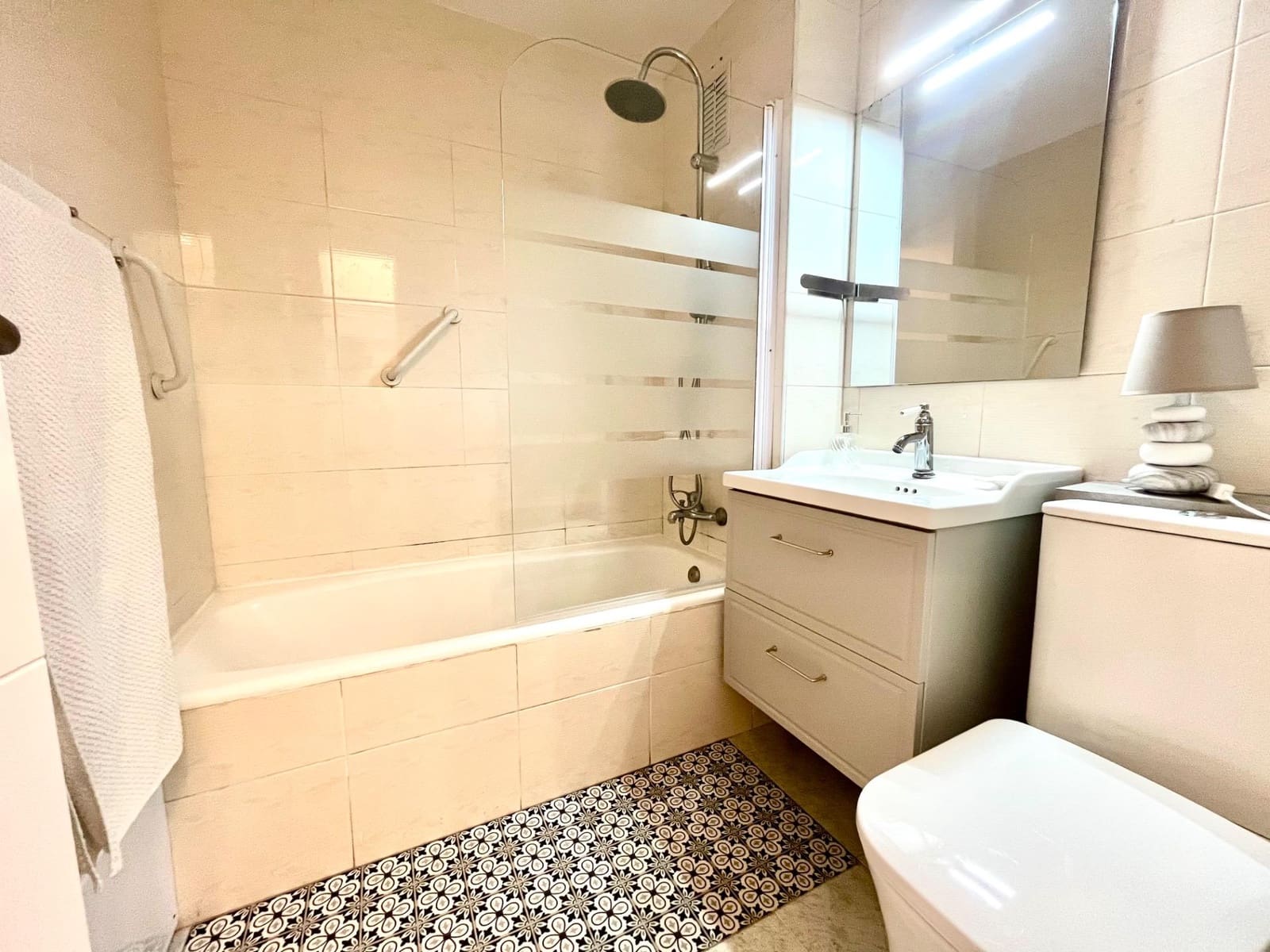 2 soveværelse Lejlighed til salg i Es Molinar / El Molinar - € 1.195.000 (Ref: 8954364)