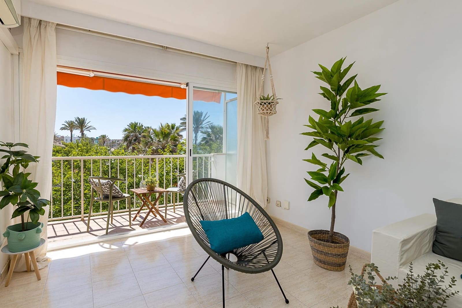 2 soveværelse Lejlighed til salg i Es Molinar / El Molinar - € 825.000 (Ref: 9020664)