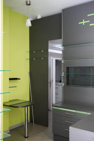 Kaupallinen myytävänä paikassa Vigo - 93 000 € (Ref: 9103044)