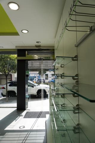 Kaupallinen myytävänä paikassa Vigo - 93 000 € (Ref: 9103044)