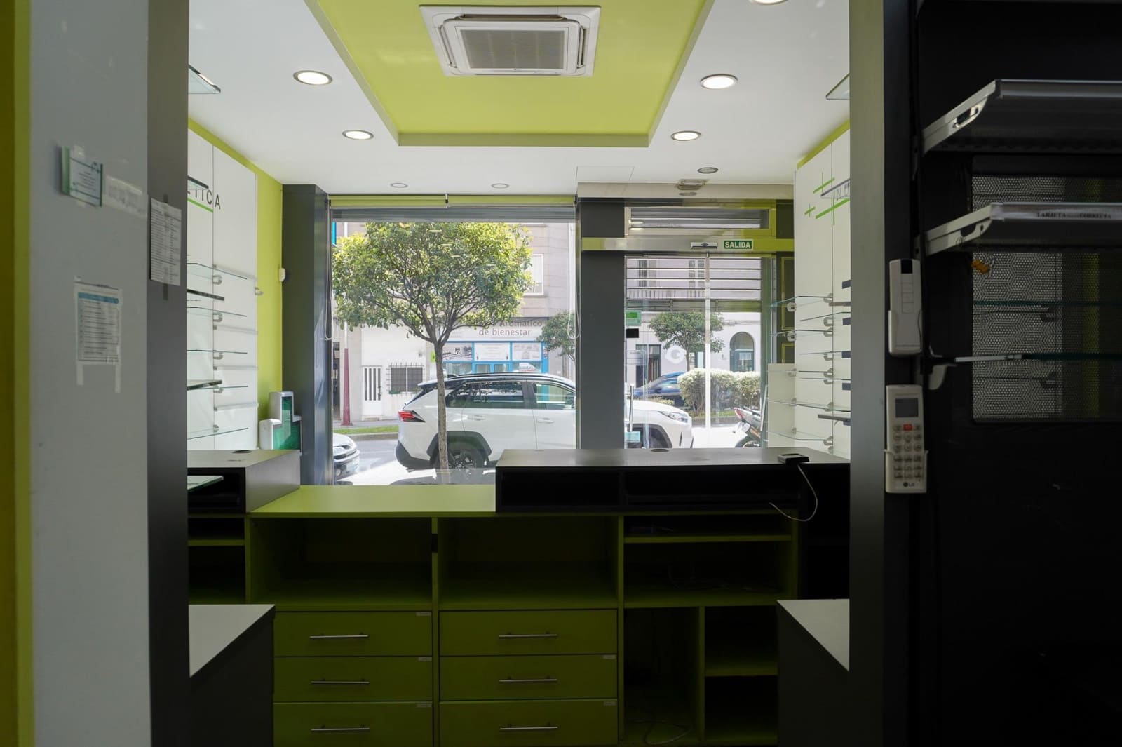 Erhverv til salg i Vigo - € 93.000 (Ref: 9103044)