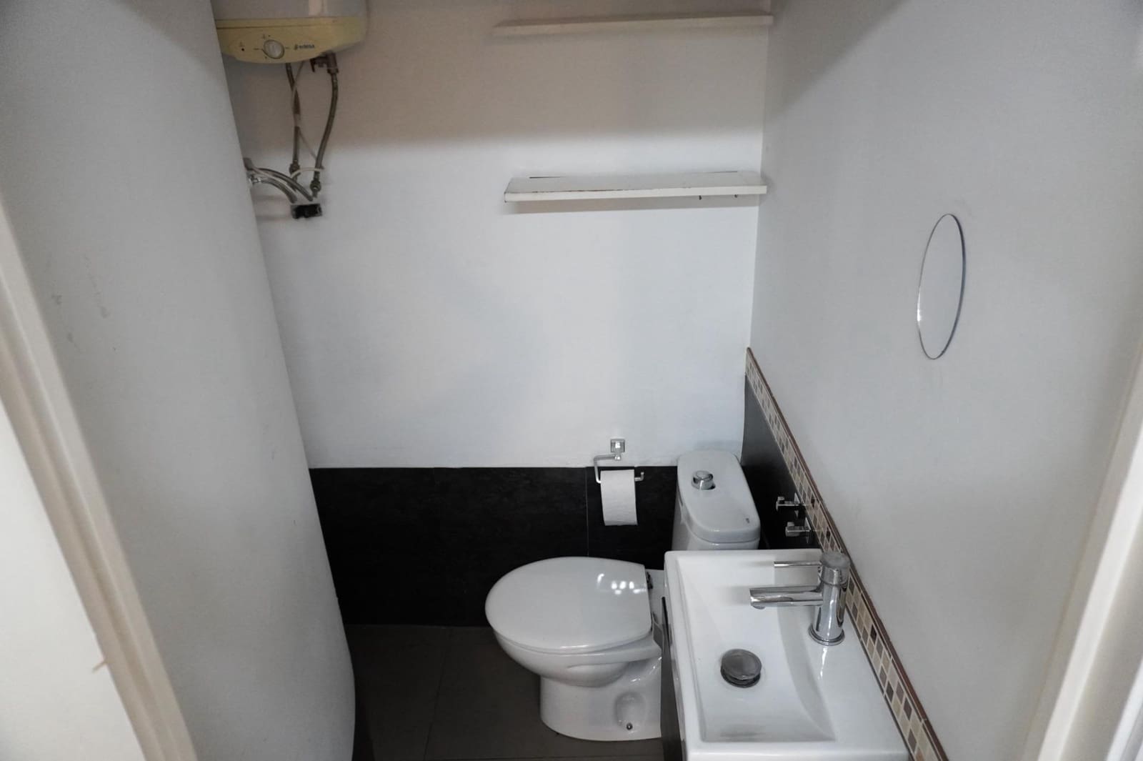 Erhverv til salg i Vigo - € 93.000 (Ref: 9103044)