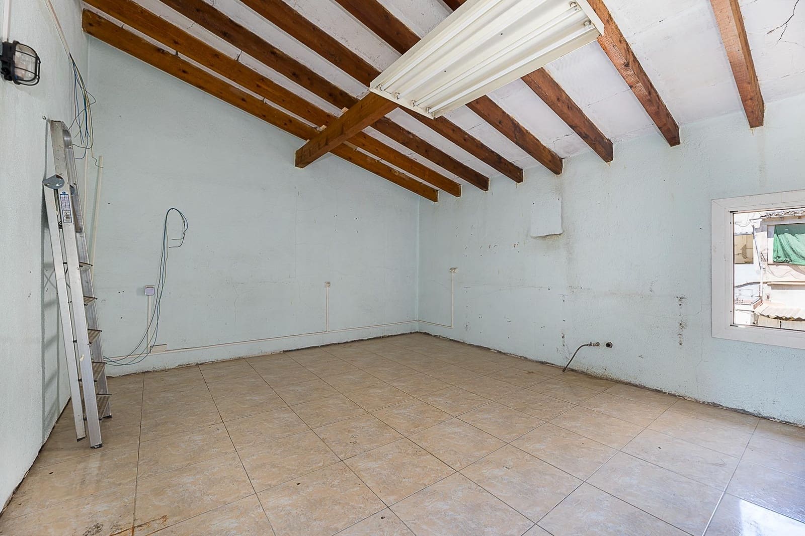 Erhverv til salg i Llucmajor - € 325.000 (Ref: 9110482)