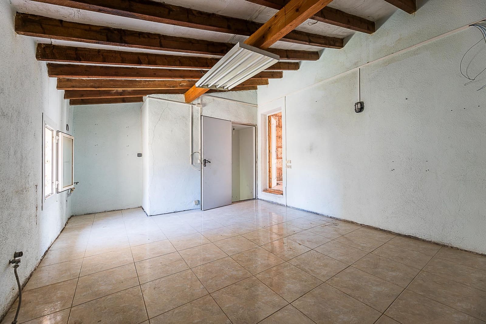 Erhverv til salg i Llucmajor - € 325.000 (Ref: 9110482)