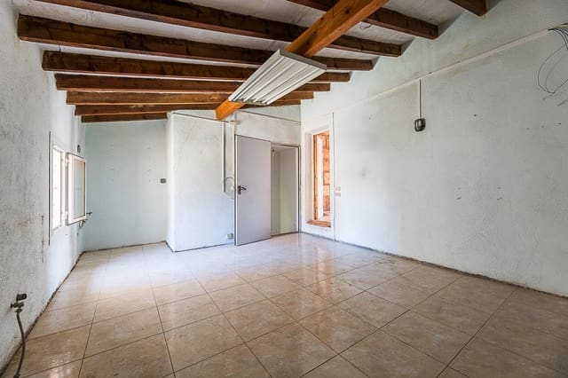 Erhverv til salg i Llucmajor - € 325.000 (Ref: 9110482)