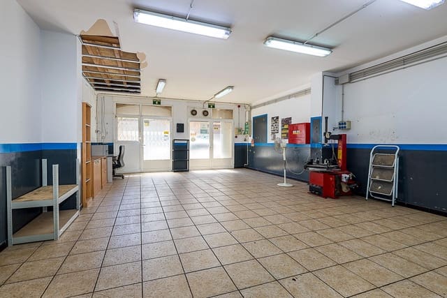 Erhverv til salg i Llucmajor - € 325.000 (Ref: 9110482)